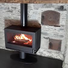 Купить Печь-камин Invicta Elton в интерьере чугунная в Слуцке в Слуцке