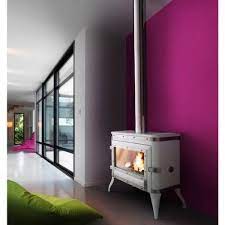 Печь-камин чугунный Invicta Bradford в интерьере Амазонка бай фото в Слуцке