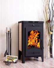 Стальной камин со стеклом Бавария Оптима с плитой фото в интерьере в Слуцке