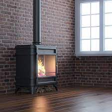 Печь-камин Invicta Siam в интерьере Амазонка бай фото в Слуцке