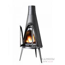 Печь-камин чугунный Invicta Pow-Wow в интерьере Амазонка бай фото в Слуцке