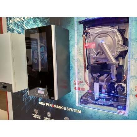Конденсационный газовый котел Ariston GENUS ONE SYSTEM 24 в Слуцке